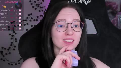 Robyn online show from March 5, 10:22 am