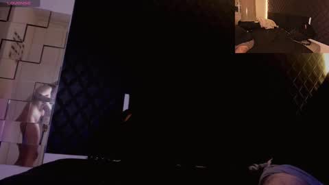 Snapshot of powercouplemix chatting on February 27, 1:05 am Ravena Rozz online show from February 27, 1:05 am