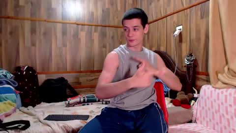 chris independent  online show from October 8, 1:14 am