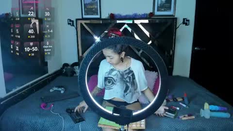 poyson_ivy1 online show from June 2, 12:12 am