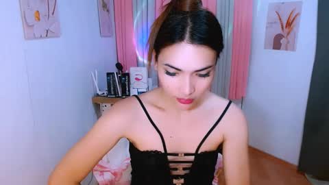 preciosa_banks69 online show from March 30, 9:21 am