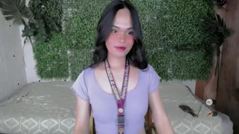 Snapshot of precious_burikatx chatting on June 13, 12:41 am Cassie online show from June 13, 12:41 am