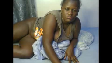 precious_diva online show from February 9, 9:37 am