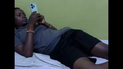 precious_nesh online show from November 5, 7:41 am