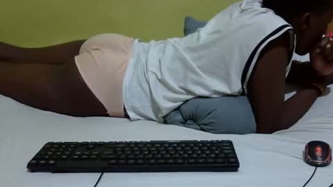 precious_nesh online show from November 24, 3:06 am