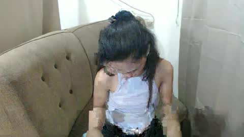 Snapshot of precious_nova chatting on March 11, 5:49 am Nova online show from March 11, 5:49 am