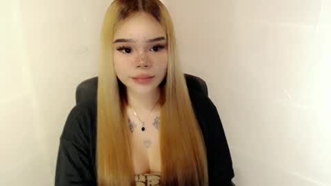 MAXXINE online show from December 17, 4:29 am