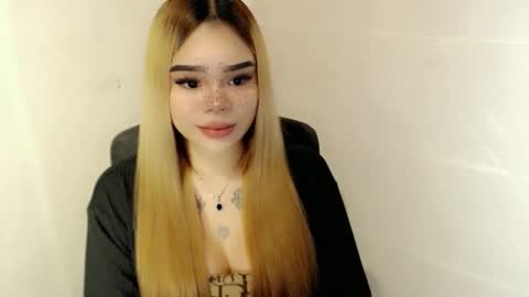 MAXXINE online show from February 1, 2:54 am