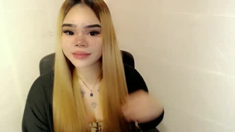 MAXXINE online show from February 16, 3:57 am