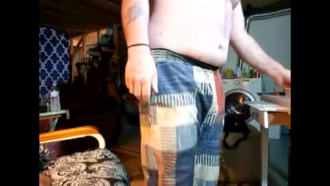 Johnny Jizz online show from March 31, 8:04 am