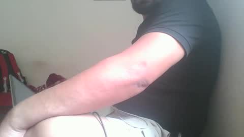 Snapshot of preetam_bbc chatting on March 15, 5:35 am preetam_bbc online show from March 15, 5:35 am