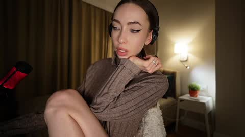 I take a break from streaming  since 17th of Novermber until 1st December online show from February 6, 4:21 am