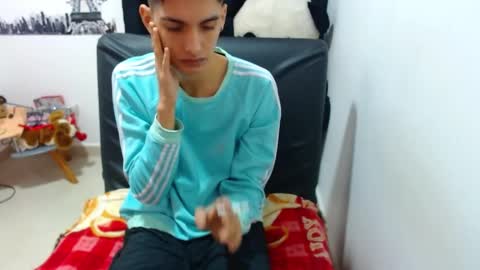 Snapshot of pressure_xxx_420 chatting on January 17, 11:06 am PRESSURE online show from January 17, 11:06 am