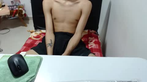 Snapshot of pressure_xxx_420 chatting on January 22, 8:40 am PRESSURE online show from January 22, 8:40 am