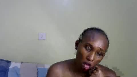 Snapshot of prettiekelly chatting on February 19, 1:08 am prettiekelly online show from February 19, 1:08 am