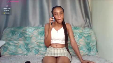 Snapshot of pretty253 chatting on February 1, 12:04 pm pretty253 online show from February 1, 12:04 pm