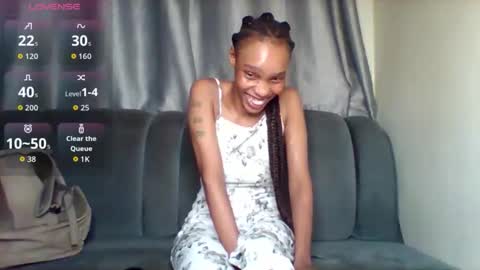 Snapshot of pretty253 chatting on February 3, 7:30 pm pretty253 online show from February 3, 7:30 pm