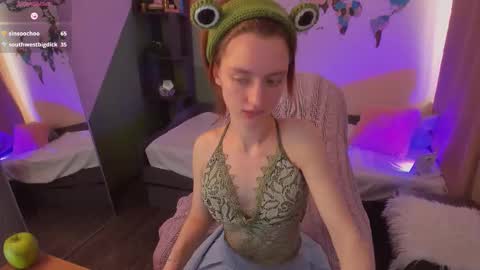 Lady vikki  online show from March 21, 5:56 am