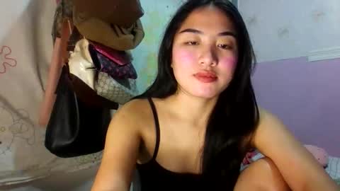 pretty_am online show from February 4, 4:02 pm