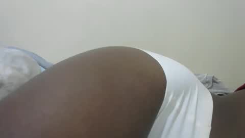 pretty_avena online show from November 13, 7:29 am