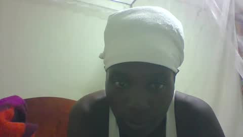 pretty_betty_ online show from February 4, 3:36 pm