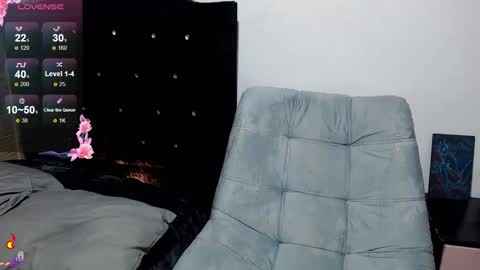 pretty_cristal22 online show from November 7, 12:16 pm