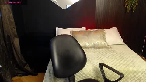 pretty_cristal22 online show from February 19, 11:50 am