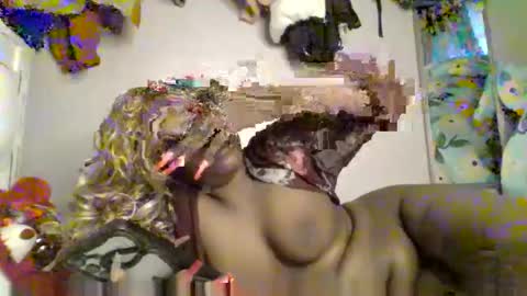 pretty_curvy99 online show from March 6, 10:34 am