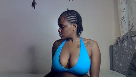 Snapshot of pretty_daina3 chatting on April 4, 6:16 pm pretty_daina3 online show from April 4, 6:16 pm