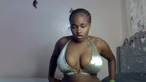 Snapshot of pretty_daina3 chatting on April 7, 11:21 am pretty_daina3 online show from April 7, 11:21 am