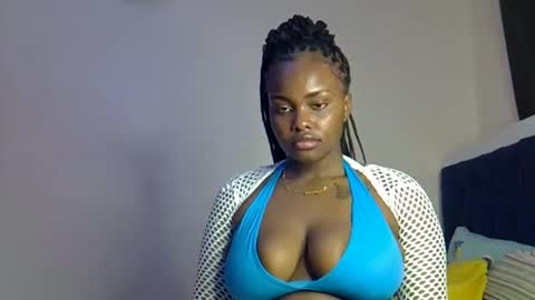 Snapshot of pretty_daina3 chatting on April 23, 6:21 pm pretty_daina3 online show from April 23, 6:21 pm