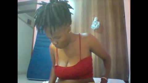 Snapshot of pretty_darya chatting on January 10, 7:11 pm pretty_darya online show from January 10, 7:11 pm