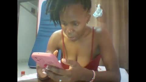 Snapshot of pretty_darya chatting on January 12, 6:27 pm pretty_darya online show from January 12, 6:27 pm