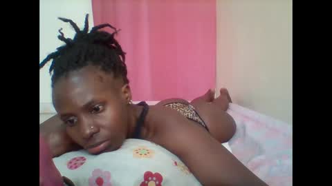 Snapshot of pretty_darya chatting on January 16, 5:42 am pretty_darya online show from January 16, 5:42 am