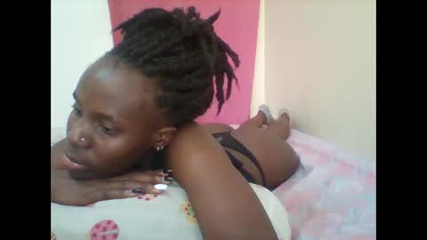Snapshot of pretty_darya chatting on January 17, 8:02 am pretty_darya online show from January 17, 8:02 am