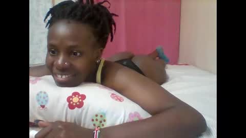 Snapshot of pretty_darya chatting on January 25, 6:46 pm pretty_darya online show from January 25, 6:46 pm