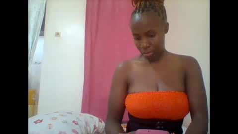 Snapshot of pretty_darya chatting on February 25, 8:14 am pretty_darya online show from February 25, 8:14 am