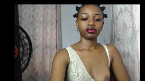 Pretty ebonygirl2 online show from March 1, 7:10 am