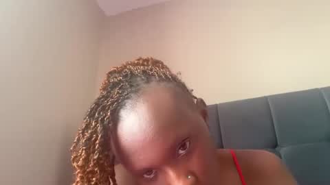 independent model online show from October 7, 8:00 am