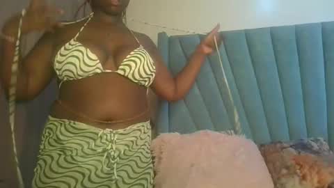 pretty_fel online show from November 9, 2:26 pm