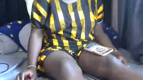 Snapshot of pretty_gaal chatting on December 28, 12:24 pm pretty_gaal online show from December 28, 12:24 pm