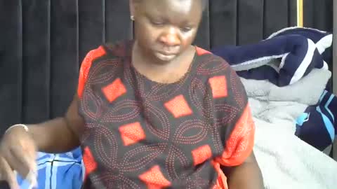 Snapshot of pretty_gaal chatting on February 9, 5:08 am pretty_gaal online show from February 9, 5:08 am