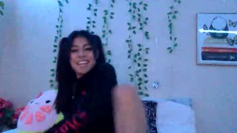 pretty_girl828687 online show from November 6, 8:48 am