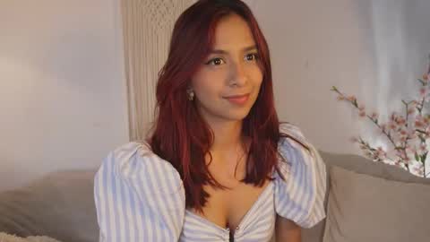 pretty_goddess online show from March 21, 7:28 pm
