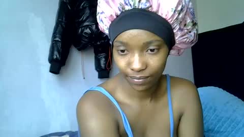 Snapshot of pretty_jazminee chatting on June 21, 12:08 pm pretty jazminee online show from June 21, 12:08 pm