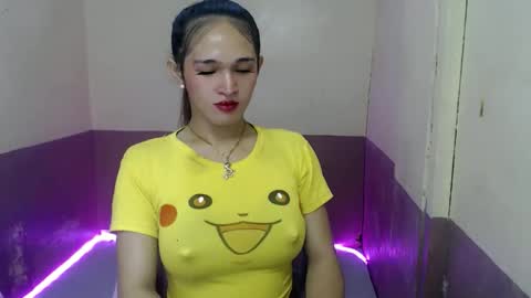 Snapshot of pretty_lady_kitty chatting on April 23, 2:52 pm pretty_lady_kitty online show from April 23, 2:52 pm