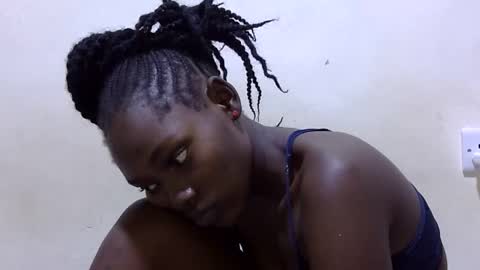 pretty_leila1 online show from March 15, 1:33 am