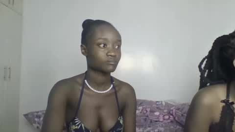 pretty luv1 online show from December 20, 2:40 am