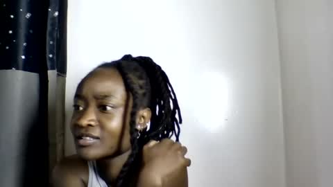 pretty luv1 online show from July 1, 10:28 am