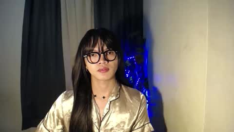 pretty_magayon online show from October 9, 2:48 pm